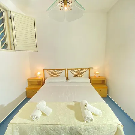 Apartmán Baia Beverly 1-2 *