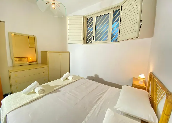 Apartamento Baia Beverly 1-2